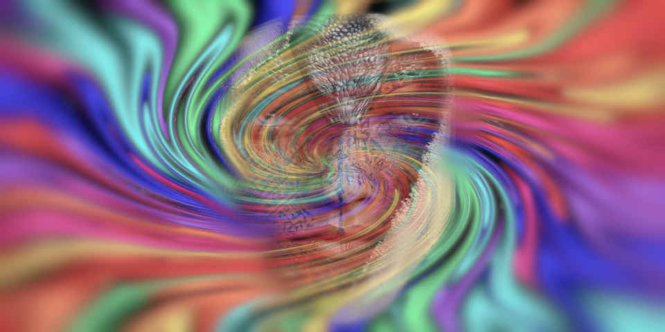 Змея меняет кожу