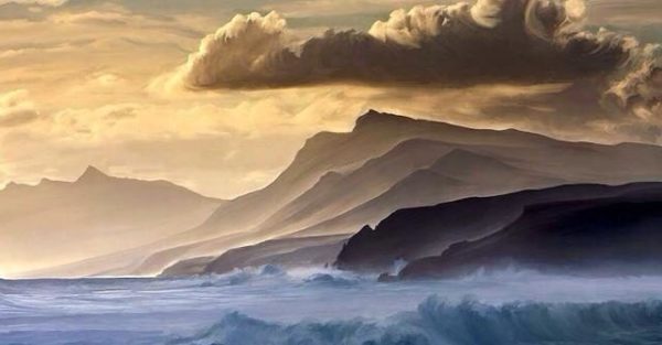 Пейзаж: море, горы, облака